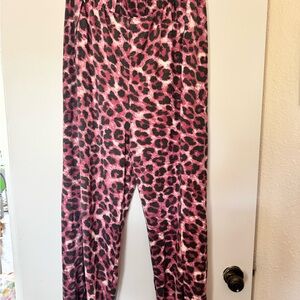 Zenana Pink Leopard Print Leggings